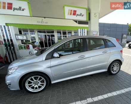 Серый Мерседес Б-класс, объемом двигателя 1.99 л и пробегом 162 тыс. км за 9400 $, фото 1 на Automoto.ua