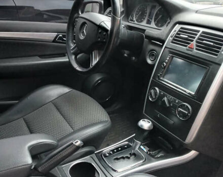 Мерседес Б-класс 2010 в Киеве на Automoto.ua Серый Мерседес Б-класс, объемом двигателя 1.7 л и пробегом 170 тыс. км за 7500 $, фото 9 на Automoto.ua