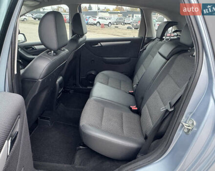 Серый Мерседес Б-класс, объемом двигателя 1.7 л и пробегом 119 тыс. км за 8900 $, фото 42 на Automoto.ua