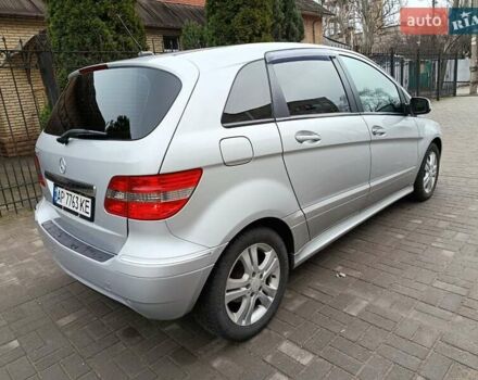 Сірий Мерседес Б-клас, об'ємом двигуна 1.7 л та пробігом 79 тис. км за 8600 $, фото 2 на Automoto.ua