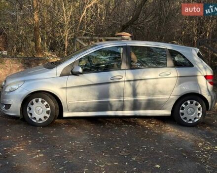 Сірий Мерседес Б-клас, об'ємом двигуна 1.7 л та пробігом 77 тис. км за 6000 $, фото 3 на Automoto.ua