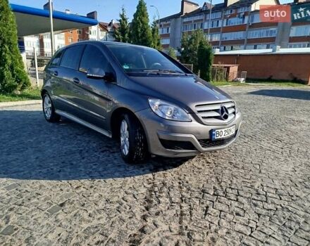 Сірий Мерседес Б-клас, об'ємом двигуна 1.99 л та пробігом 232 тис. км за 7600 $, фото 2 на Automoto.ua