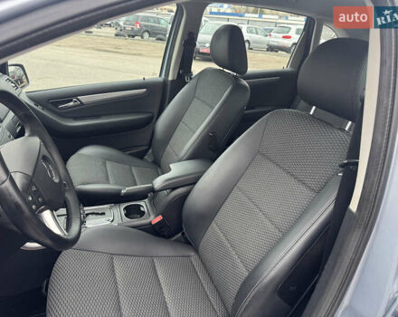 Серый Мерседес Б-класс, объемом двигателя 1.7 л и пробегом 119 тыс. км за 8900 $, фото 37 на Automoto.ua