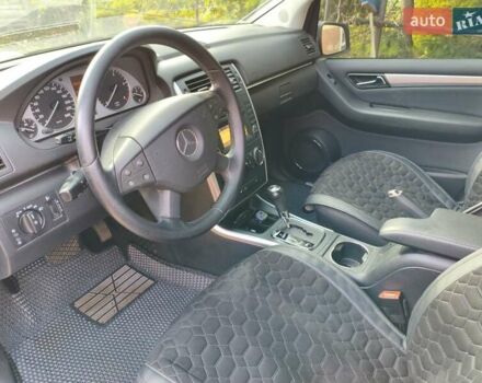 Сірий Мерседес Б-клас, об'ємом двигуна 2.03 л та пробігом 193 тис. км за 9200 $, фото 15 на Automoto.ua