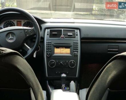 Сірий Мерседес Б-клас, об'ємом двигуна 2.03 л та пробігом 193 тис. км за 9200 $, фото 11 на Automoto.ua