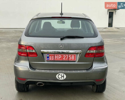 Сірий Мерседес Б-клас, об'ємом двигуна 1.7 л та пробігом 195 тис. км за 8300 $, фото 7 на Automoto.ua