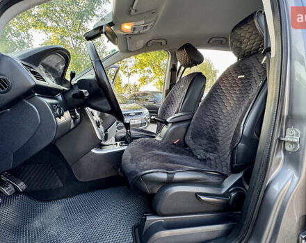 Серый Мерседес Б-класс, объемом двигателя 2.03 л и пробегом 178 тыс. км за 8950 $, фото 40 на Automoto.ua