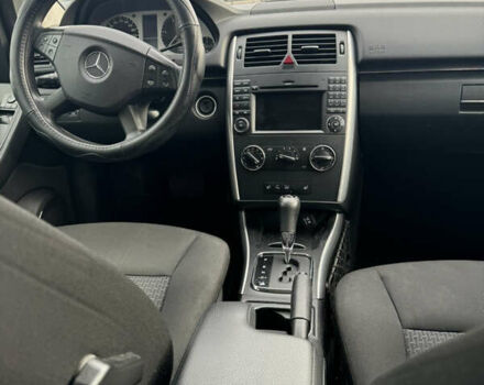 Серый Мерседес Б-класс, объемом двигателя 1.99 л и пробегом 280 тыс. км за 9900 $, фото 9 на Automoto.ua