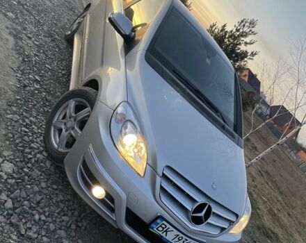 Серый Мерседес Б-класс, объемом двигателя 1.7 л и пробегом 215 тыс. км за 8200 $, фото 5 на Automoto.ua