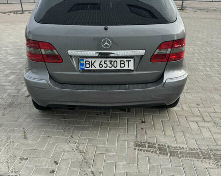 Серый Мерседес Б-класс, объемом двигателя 1.99 л и пробегом 280 тыс. км за 9900 $, фото 2 на Automoto.ua