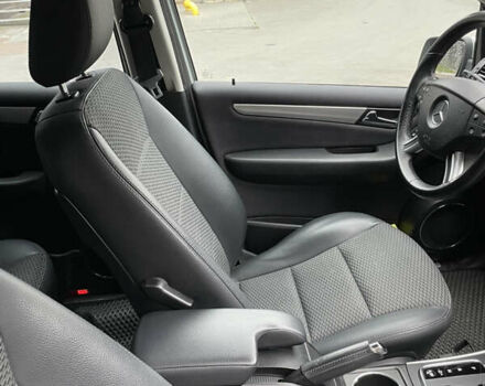 Сірий Мерседес Б-клас, об'ємом двигуна 2.03 л та пробігом 103 тис. км за 10700 $, фото 9 на Automoto.ua