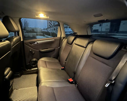 Серый Мерседес Б-класс, объемом двигателя 1.99 л и пробегом 174 тыс. км за 7500 $, фото 32 на Automoto.ua