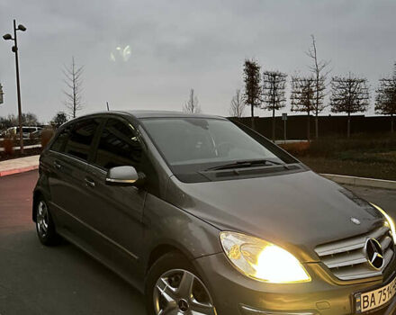 Серый Мерседес Б-класс, объемом двигателя 1.99 л и пробегом 174 тыс. км за 7500 $, фото 1 на Automoto.ua