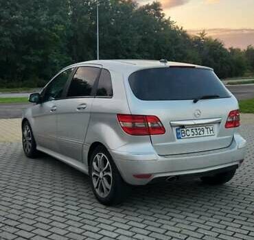 Мерседес Б-класс 2011 в Львове на Automoto.ua Серый Мерседес Б-класс, объемом двигателя 1.7 л и пробегом 74 тыс. км за 9700 $, фото 5 на Automoto.ua