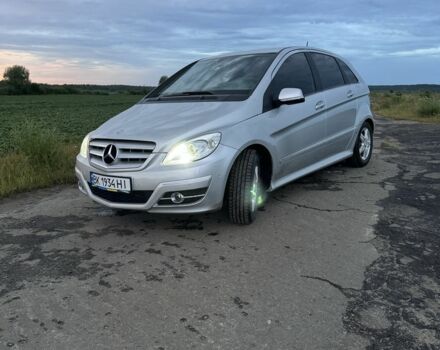 Серый Мерседес Б-класс, объемом двигателя 1.7 л и пробегом 215 тыс. км за 8200 $, фото 9 на Automoto.ua