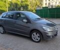 Сірий Мерседес Б-клас, об'ємом двигуна 2 л та пробігом 239 тис. км за 7700 $, фото 1 на Automoto.ua