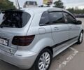 Серый Мерседес Б-класс, объемом двигателя 1.7 л и пробегом 110 тыс. км за 11000 $, фото 3 на Automoto.ua