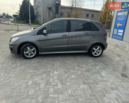 Серый Мерседес Б-класс, объемом двигателя 1.99 л и пробегом 280 тыс. км за 9900 $, фото 12 на Automoto.ua