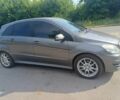 Сірий Мерседес Б-клас, об'ємом двигуна 2 л та пробігом 200 тис. км за 8297 $, фото 3 на Automoto.ua