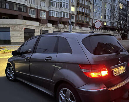 Серый Мерседес Б-класс, объемом двигателя 1.99 л и пробегом 174 тыс. км за 7500 $, фото 7 на Automoto.ua