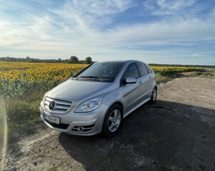 Серый Мерседес Б-класс, объемом двигателя 1.7 л и пробегом 215 тыс. км за 8200 $, фото 6 на Automoto.ua