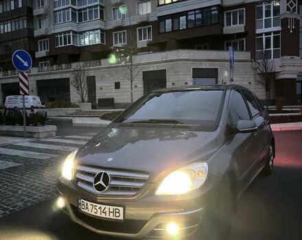 Серый Мерседес Б-класс, объемом двигателя 1.99 л и пробегом 174 тыс. км за 7500 $, фото 3 на Automoto.ua