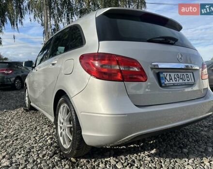 Серый Мерседес Б-класс, объемом двигателя 1.8 л и пробегом 275 тыс. км за 9700 $, фото 9 на Automoto.ua