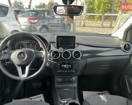 Серый Мерседес Б-класс, объемом двигателя 1.8 л и пробегом 275 тыс. км за 9700 $, фото 2 на Automoto.ua