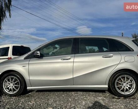 Серый Мерседес Б-класс, объемом двигателя 1.8 л и пробегом 275 тыс. км за 9700 $, фото 3 на Automoto.ua
