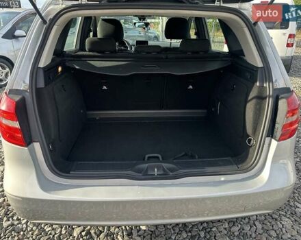 Серый Мерседес Б-класс, объемом двигателя 1.8 л и пробегом 275 тыс. км за 9700 $, фото 6 на Automoto.ua