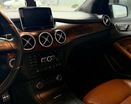 Мерседес Б-клас 2012 у Володарке на Automoto.ua Сірий Мерседес Б-клас, об'ємом двигуна 1.8 л та пробігом 298 тис. км за 14700 $, фото 10 на Automoto.ua