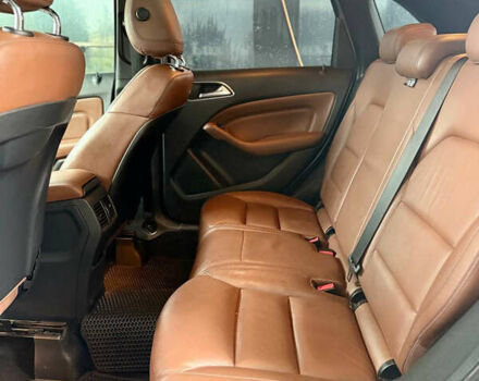 Мерседес Б-клас 2012 у Володарке на Automoto.ua Сірий Мерседес Б-клас, об'ємом двигуна 1.8 л та пробігом 298 тис. км за 14700 $, фото 8 на Automoto.ua