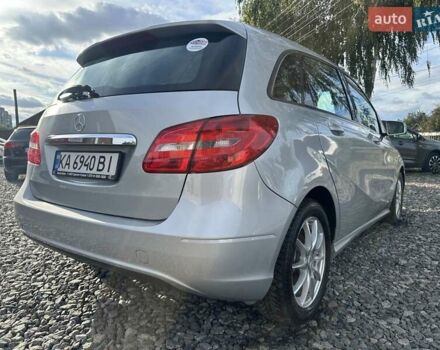 Серый Мерседес Б-класс, объемом двигателя 1.8 л и пробегом 275 тыс. км за 9700 $, фото 4 на Automoto.ua