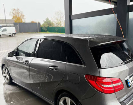 Мерседес Б-клас 2012 у Володарке на Automoto.ua Сірий Мерседес Б-клас, об'ємом двигуна 1.8 л та пробігом 298 тис. км за 14700 $, фото 3 на Automoto.ua