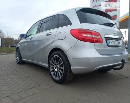 Сірий Мерседес Б-клас, об'ємом двигуна 1.8 л та пробігом 136 тис. км за 11500 $, фото 8 на Automoto.ua