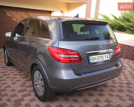 Серый Мерседес Б-класс, объемом двигателя 0 л и пробегом 170 тыс. км за 10200 $, фото 11 на Automoto.ua