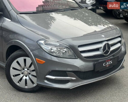 Серый Мерседес Б-класс, объемом двигателя 0 л и пробегом 68 тыс. км за 8300 $, фото 12 на Automoto.ua