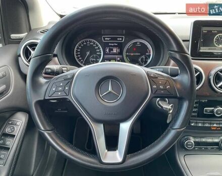 Сірий Мерседес Б-клас, об'ємом двигуна 0 л та пробігом 59 тис. км за 8690 $, фото 14 на Automoto.ua