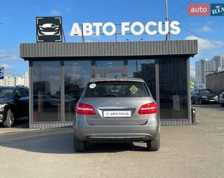 Серый Мерседес Б-класс, объемом двигателя 0 л и пробегом 59 тыс. км за 9490 $, фото 6 на Automoto.ua