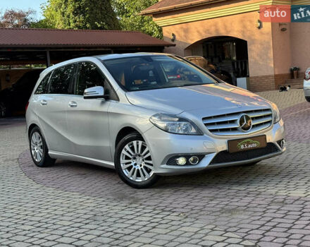 Мерседес Б-класс 2014 в Мукачеве на Automoto.ua Серый Мерседес Б-класс, объемом двигателя 1.5 л и пробегом 188 тыс. км за 11850 $, фото 2 на Automoto.ua