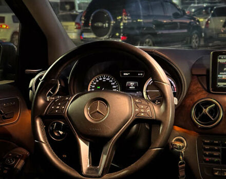 Серый Мерседес Б-класс, объемом двигателя 0 л и пробегом 47 тыс. км за 12400 $, фото 9 на Automoto.ua