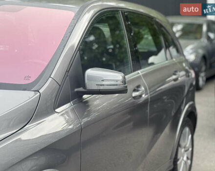 Серый Мерседес Б-класс, объемом двигателя 0 л и пробегом 68 тыс. км за 8300 $, фото 5 на Automoto.ua