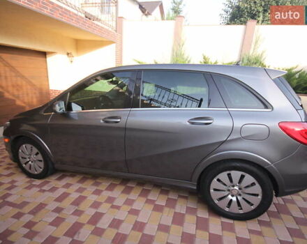 Серый Мерседес Б-класс, объемом двигателя 0 л и пробегом 170 тыс. км за 10200 $, фото 14 на Automoto.ua