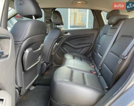 Сірий Мерседес Б-клас, об'ємом двигуна 0 л та пробігом 59 тис. км за 8690 $, фото 9 на Automoto.ua