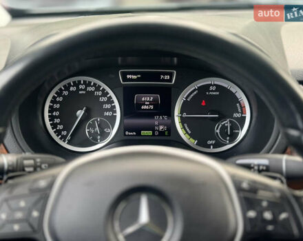 Серый Мерседес Б-класс, объемом двигателя 0 л и пробегом 68 тыс. км за 8300 $, фото 19 на Automoto.ua