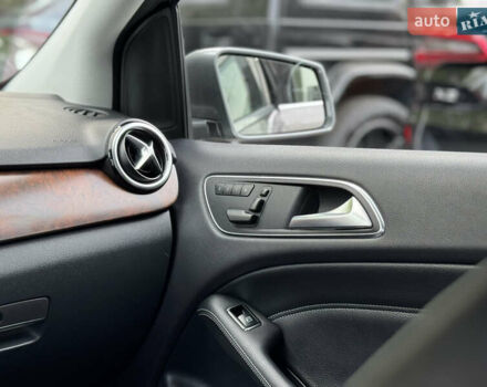 Серый Мерседес Б-класс, объемом двигателя 0 л и пробегом 68 тыс. км за 8300 $, фото 21 на Automoto.ua