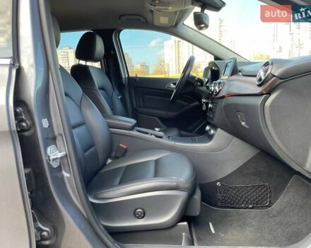 Серый Мерседес Б-класс, объемом двигателя 0 л и пробегом 59 тыс. км за 9490 $, фото 11 на Automoto.ua