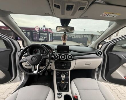 Серый Мерседес Б-класс, объемом двигателя 1.5 л и пробегом 156 тыс. км за 12500 $, фото 3 на Automoto.ua