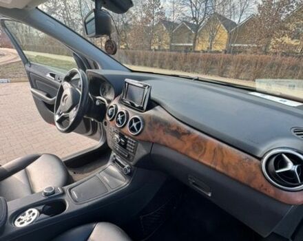 Серый Мерседес Б-класс, объемом двигателя 0 л и пробегом 57 тыс. км за 11500 $, фото 43 на Automoto.ua