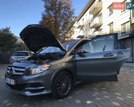 Серый Мерседес Б-класс, объемом двигателя 0 л и пробегом 164 тыс. км за 9599 $, фото 28 на Automoto.ua